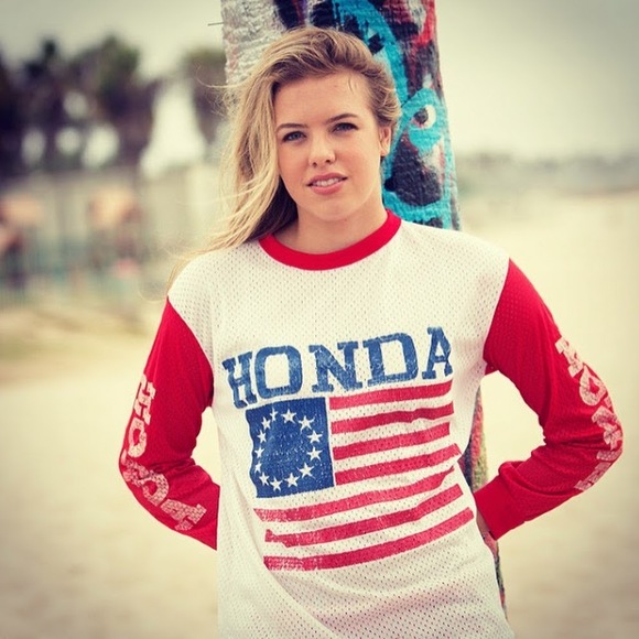 Meet your Posher, Katie - Picture 1 of 1